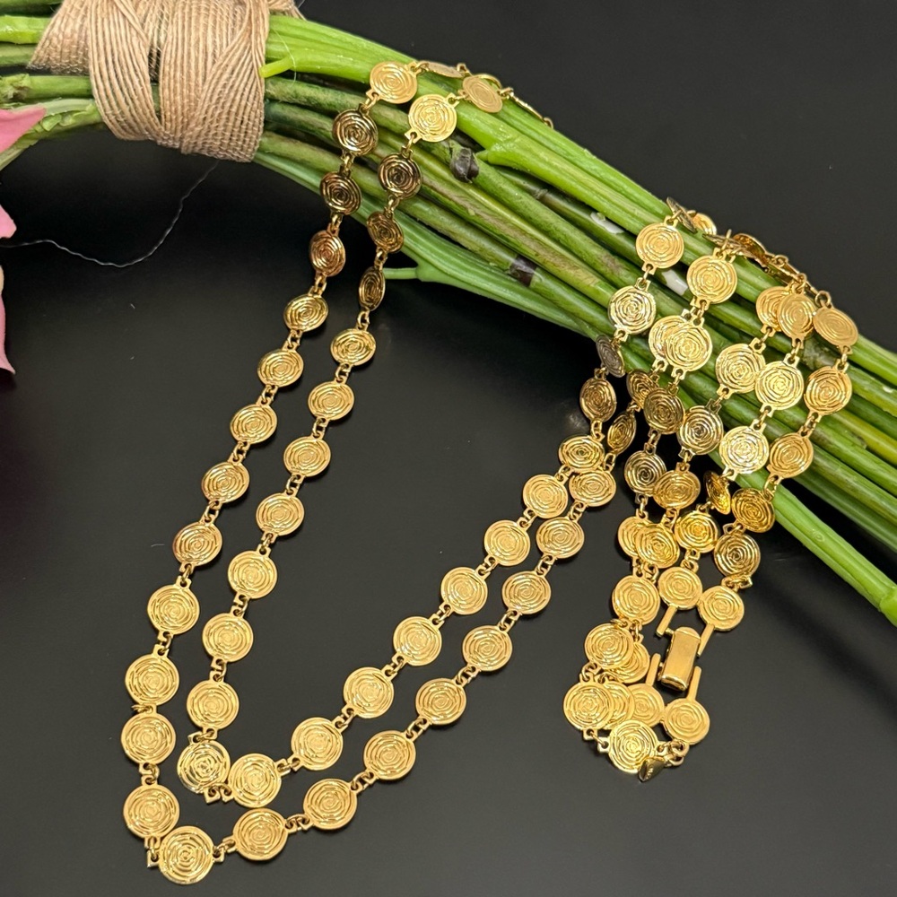 Vintage LCI LIZ CLAIBORNE Gold-tone Flat Roses Double Link 32” Long Necklace 56g